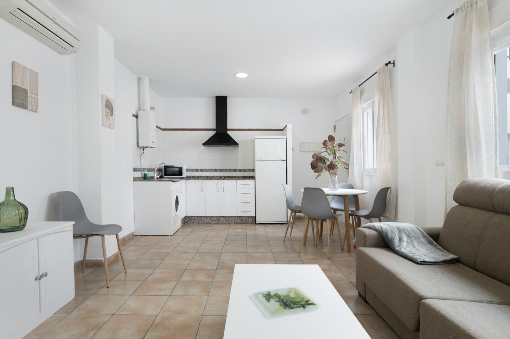 Apartamento Perez Zara 3 โกนิล เด ลาฟรอนเตรา ภายนอก รูปภาพ