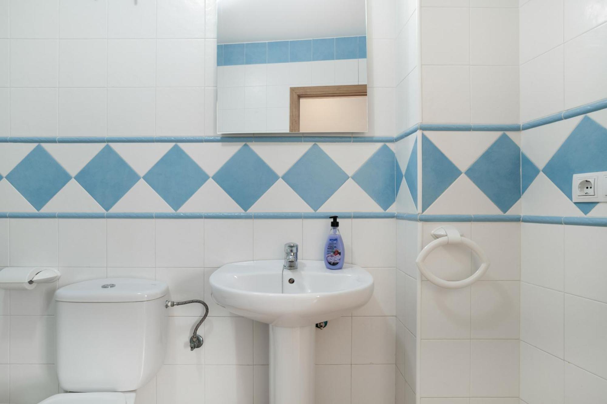 Apartamento Perez Zara 3 โกนิล เด ลาฟรอนเตรา ภายนอก รูปภาพ