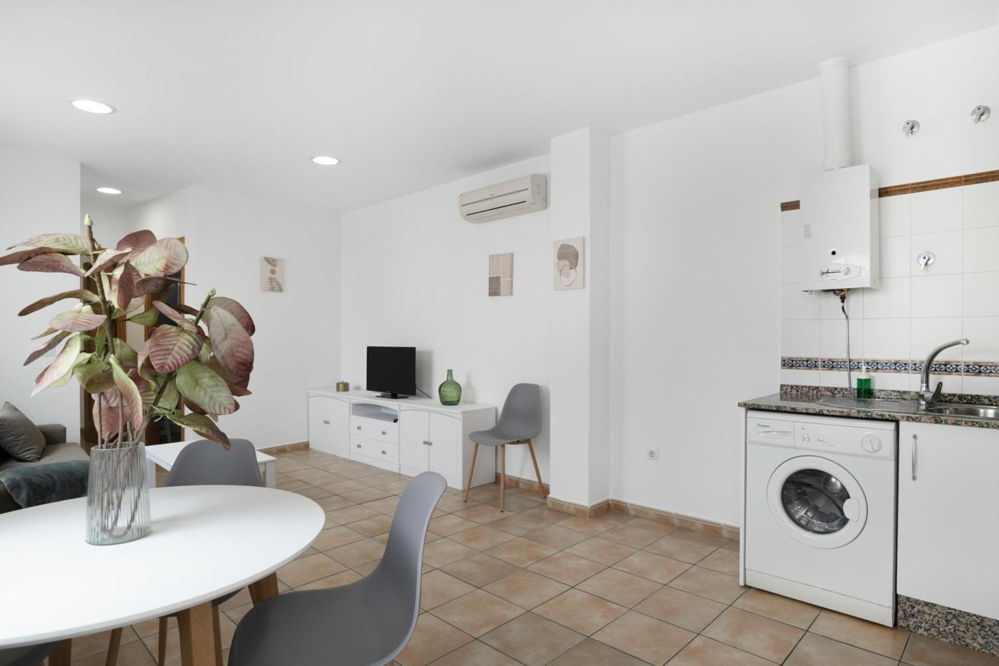 Apartamento Perez Zara 3 โกนิล เด ลาฟรอนเตรา ภายนอก รูปภาพ