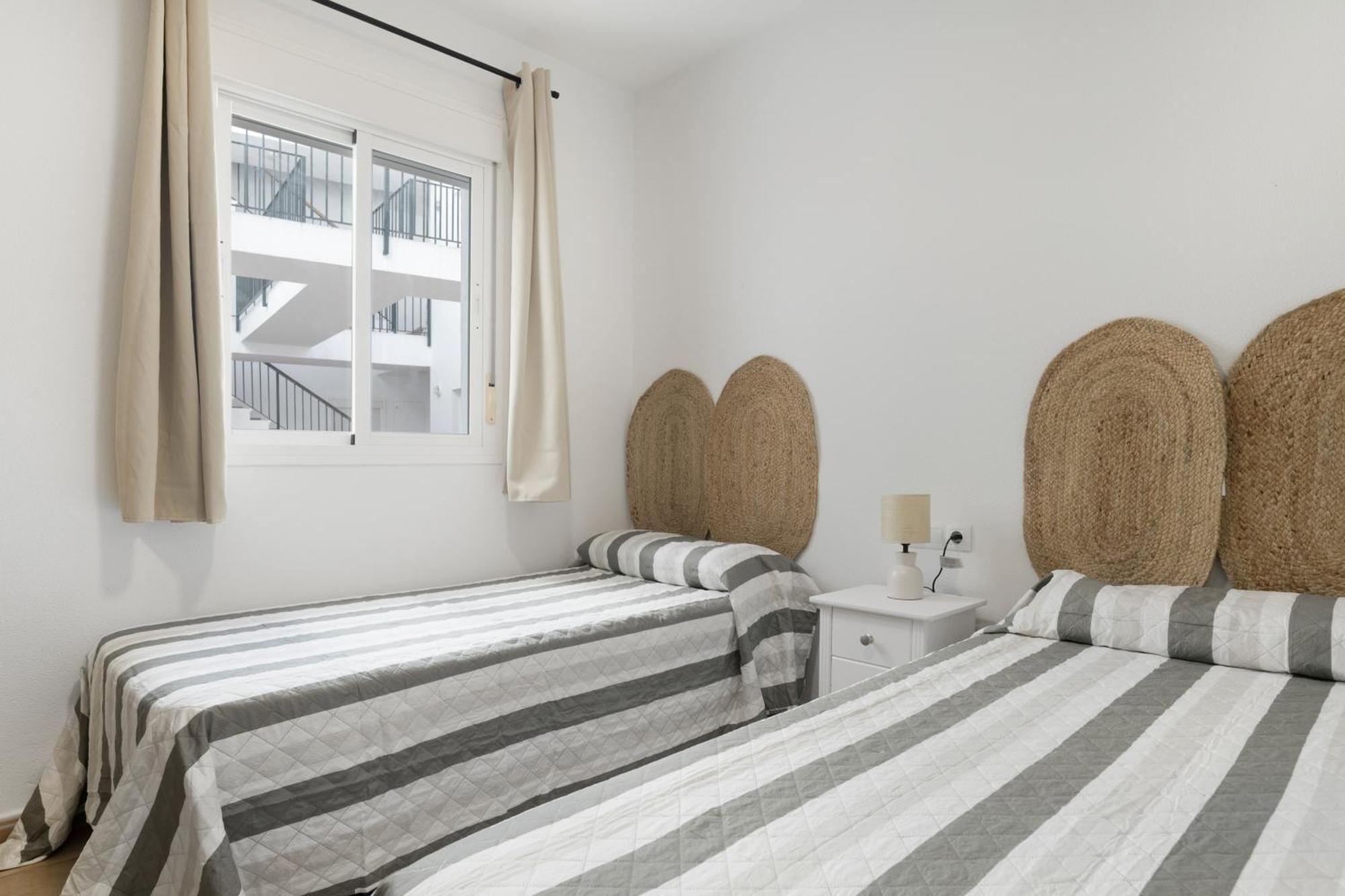 Apartamento Perez Zara 3 โกนิล เด ลาฟรอนเตรา ภายนอก รูปภาพ